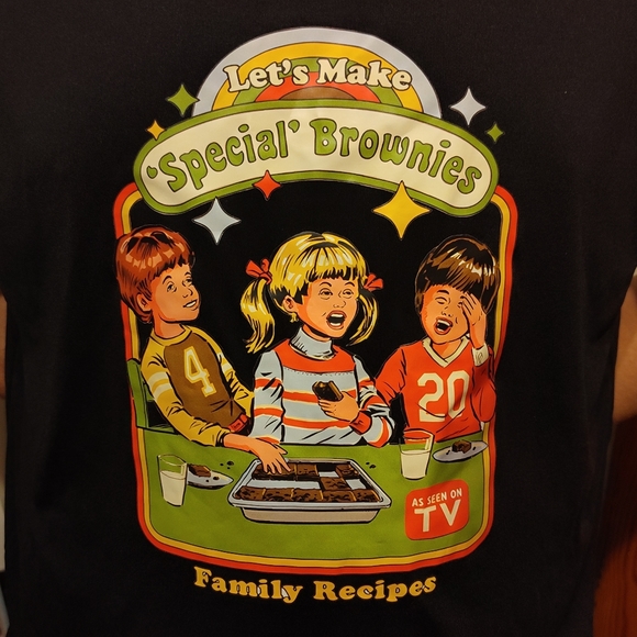 1x Unisex "Let's Make Special Brownies" New Shirt - Picture 1 of 4
